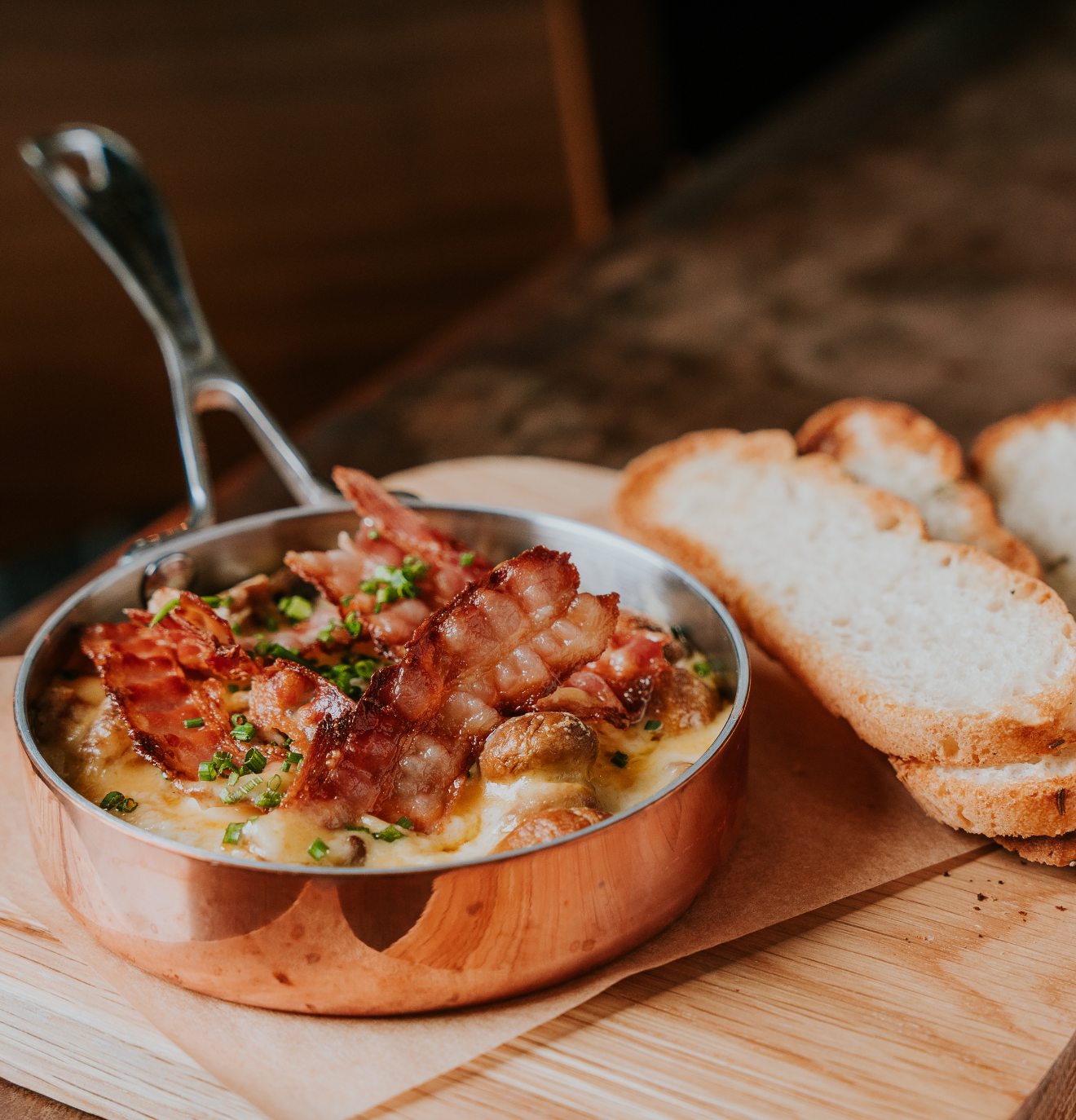 Dinner & Dining at The Wig & Walnut in Grange Park